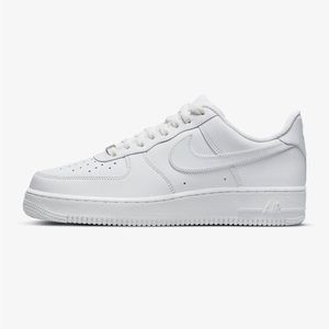 NWT 10.5 Mens Air Force Ones
